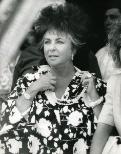 Elizabeth Taylor ,1989 Morocco.jpg